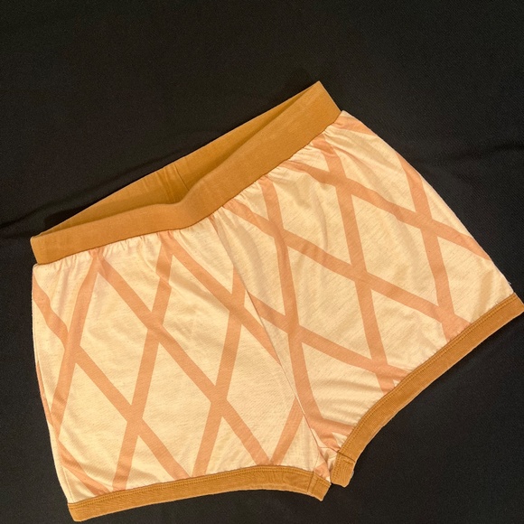 Moriah Elizabeth "Me" "Pajama Set in ice cream waffle cone" NWOT - Picture 3 of 7